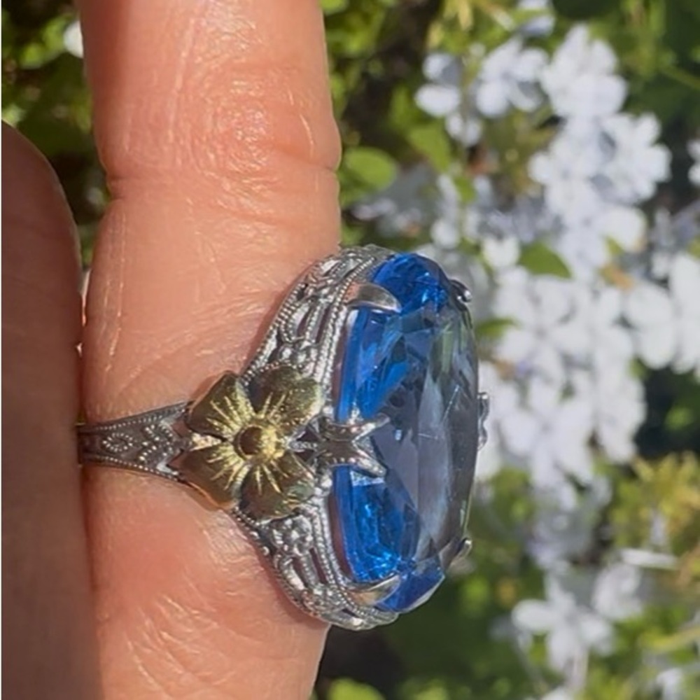 Art Deco Sterling Silver Filigree Ring with Blue Paste Stone & Floral Accents
